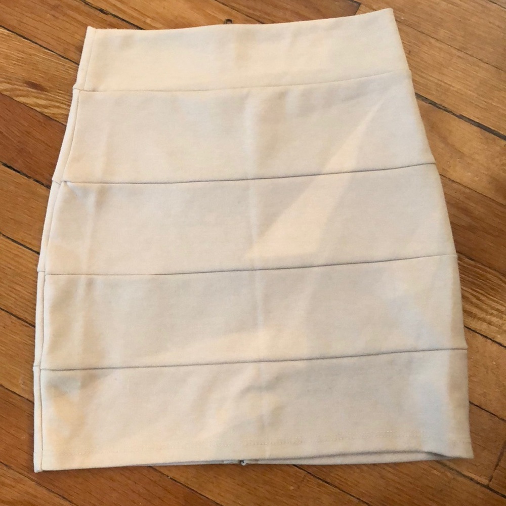 Cream Mini Skirt😉
